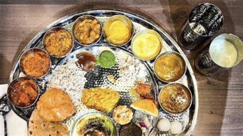 Vrindavan frisco - Feb 25, 2022 · Vrindavan brings style of meal to Frisco. But the first thing you'll want to do is make a reservation; there's no walk-in seating. Thali is a traditional Indian meal served on stainless steel tray ... 